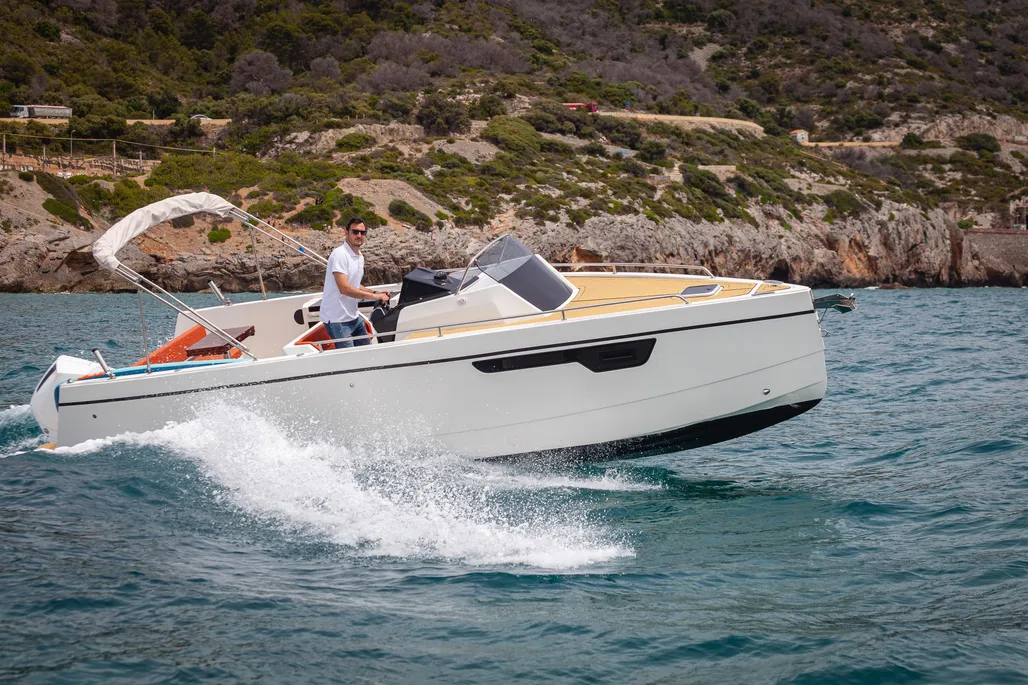 Nuva M8 cabin used - photo 1