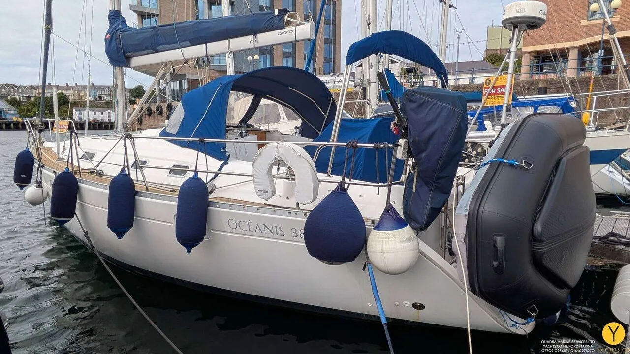 Beneteau Oceanis 381 Clipper d'occasion - photo 1