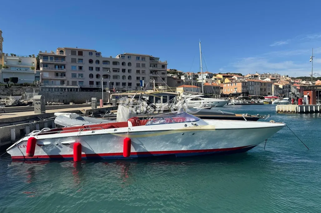 Monte Carlo 30 Offshorer used - photo 1