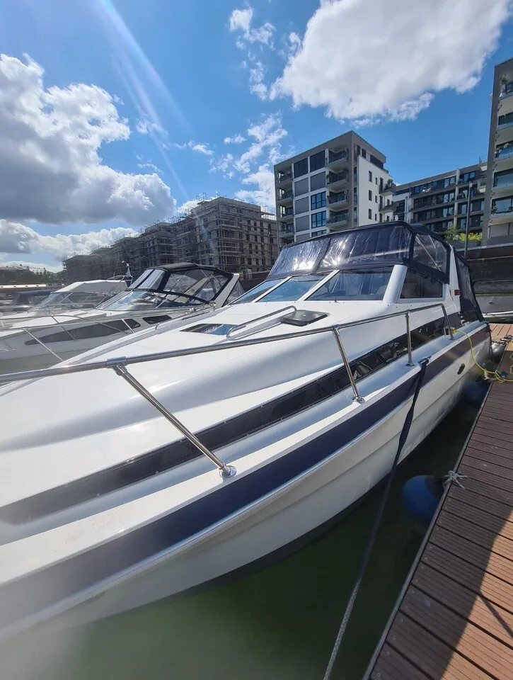 Bayliner 3055 used - photo 1