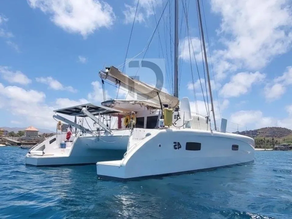 Outremer 45 Mk2 used - photo 1