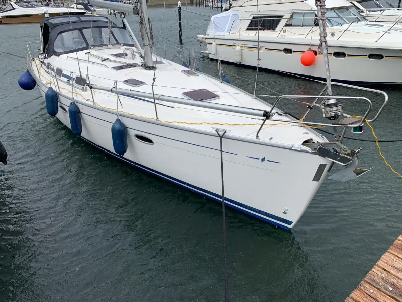 Bavaria Yachts 42 Cruiser used - photo 1