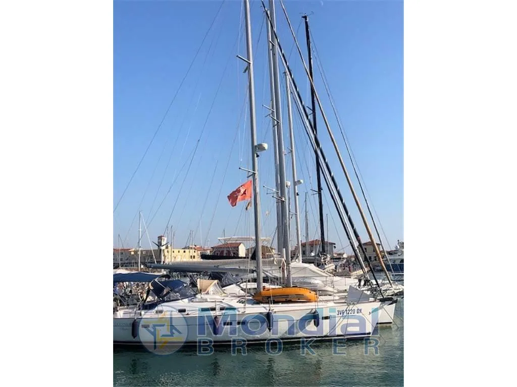 Beneteau Oceanis clipper 423 used - photo 1 Beneteau Oceanis clipper 423 used - photo 1