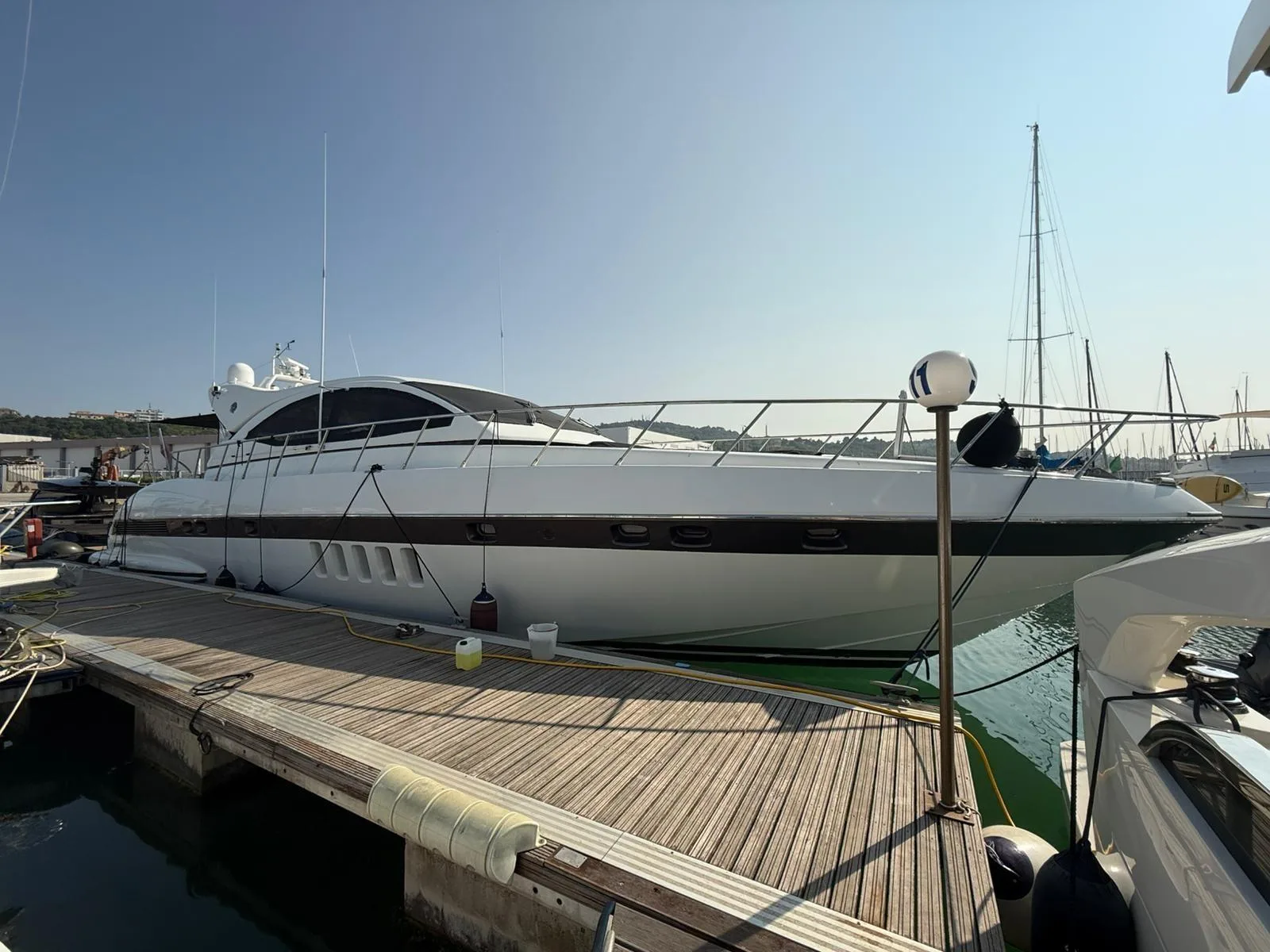 Overmarine Mangusta 72 used - photo 1