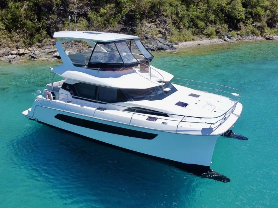 Aquila 44 used - photo 1