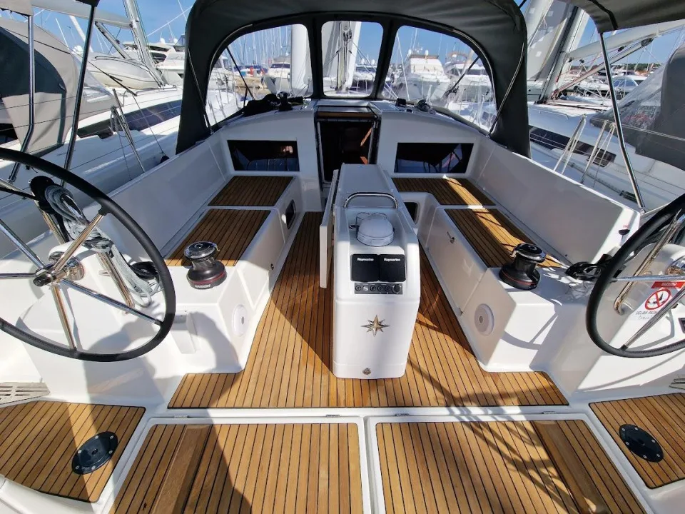 Jeanneau Sun Odyssey 440 used - photo 1