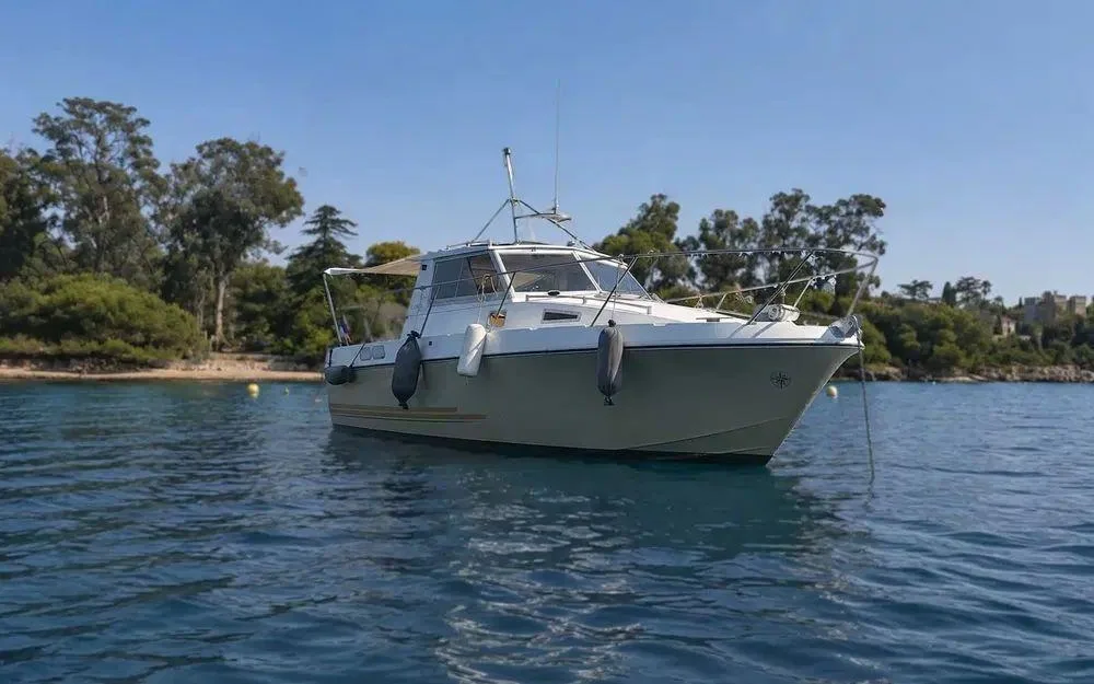Beneteau Antares 860 usato - foto 1