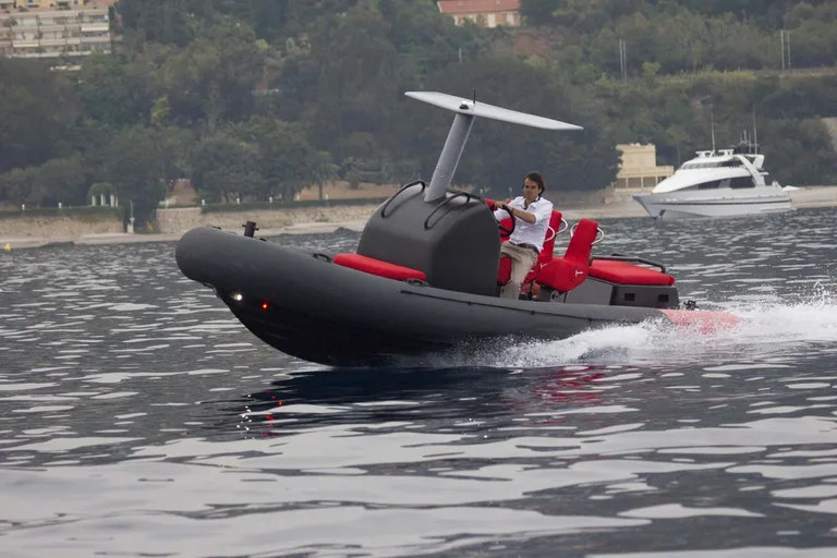 Xtenders 8.3m Utility Tender