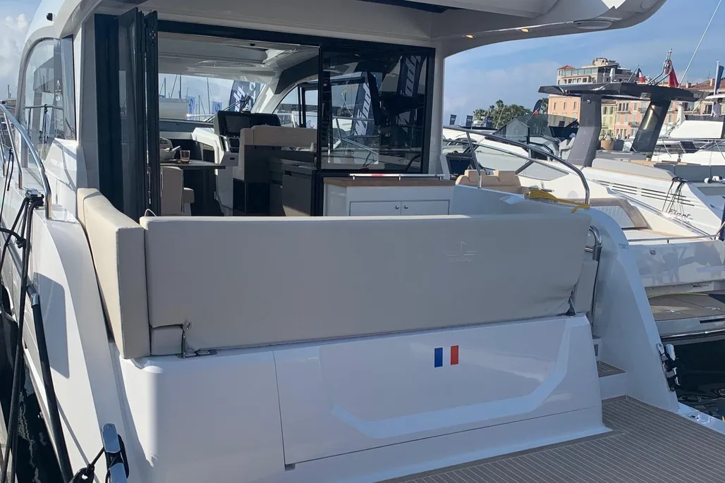 Sealine C390 usato - foto 1