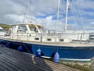 Grand Banks 38 Eastbay HX used - photo 1