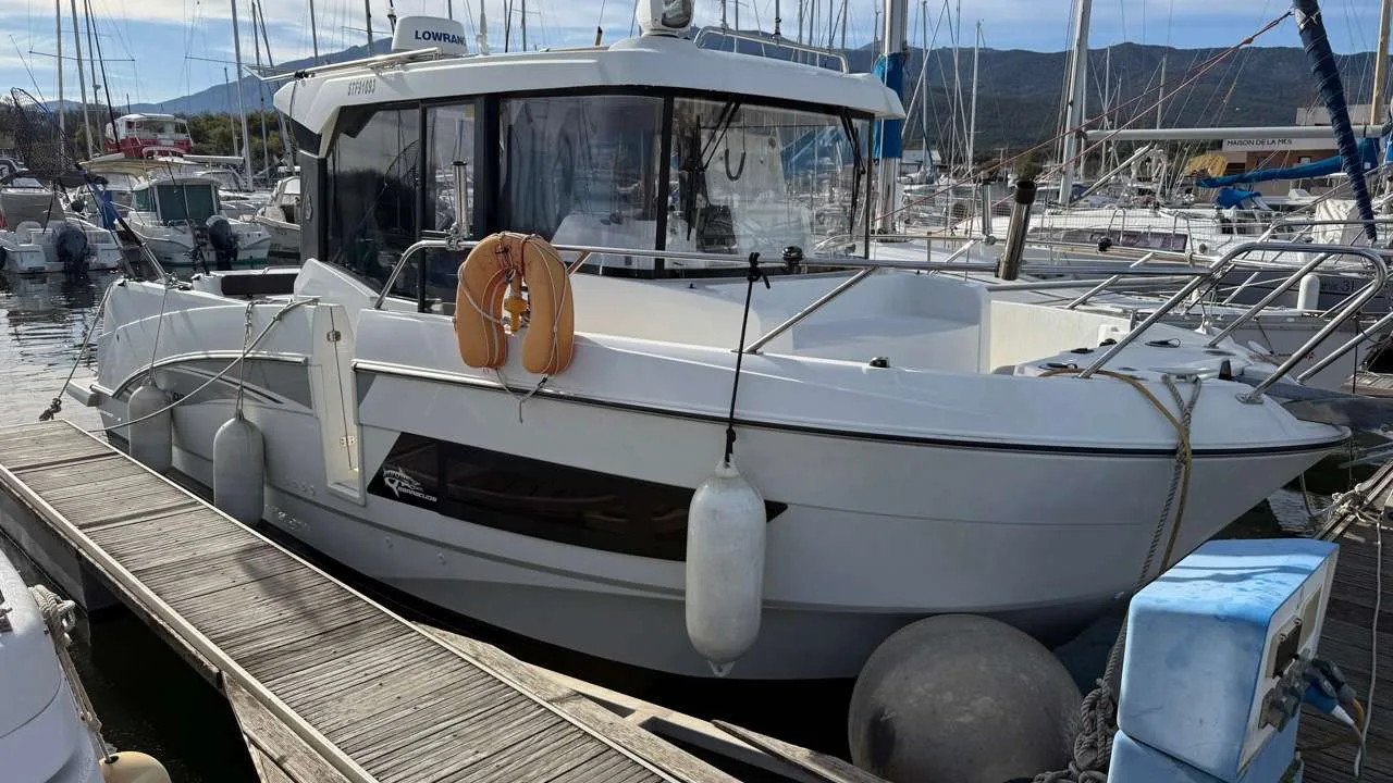 Beneteau BARRACUDA 9 used - photo 1