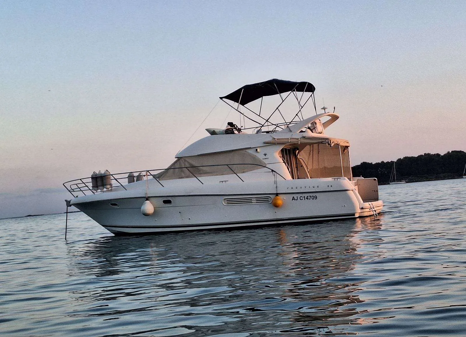 Prestige 36 FLYBRIDGE used - photo 1