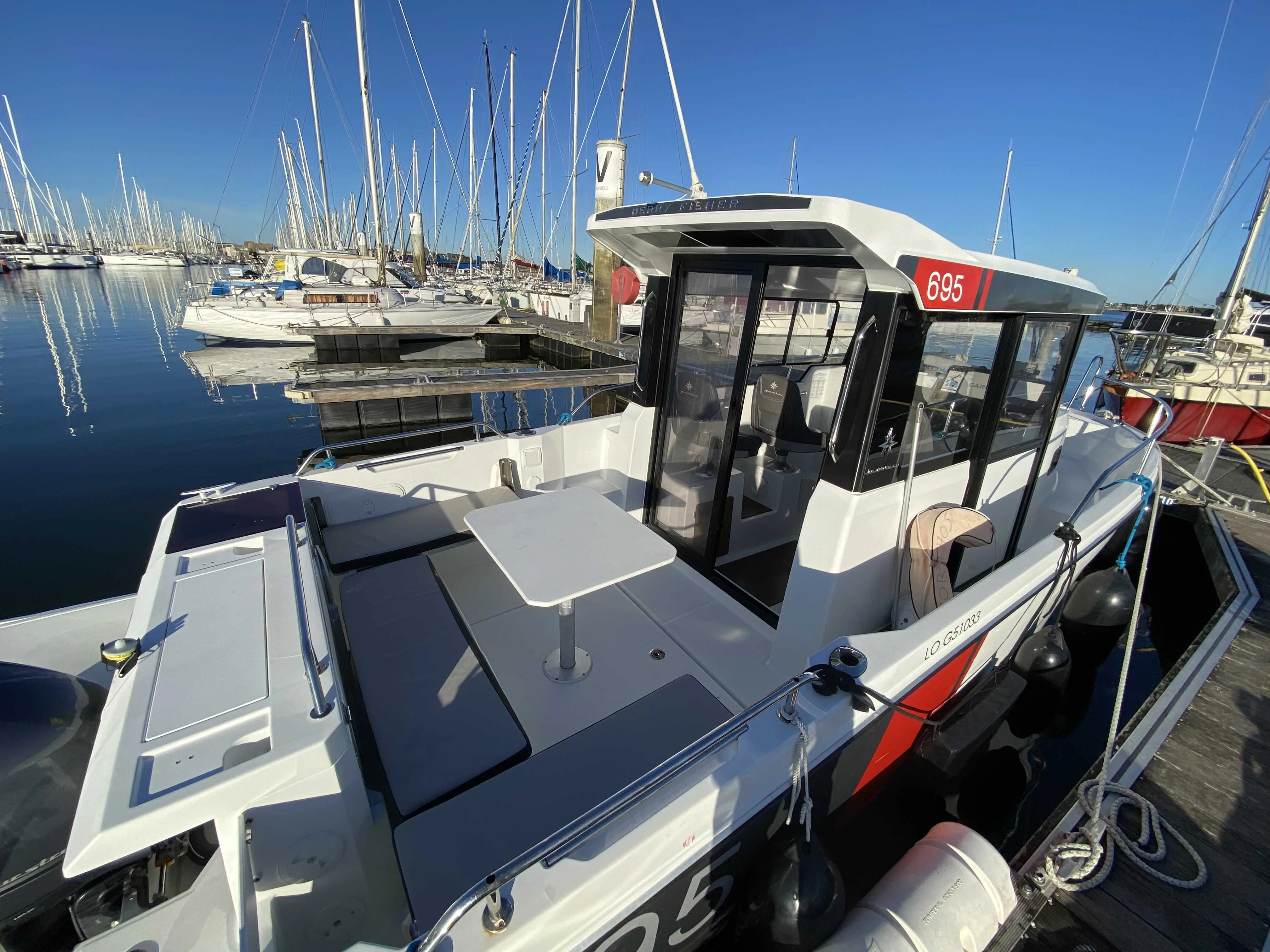Jeanneau MERRY FISHER 695 SPORT SÉRIE 2 d'occasion - photo 1