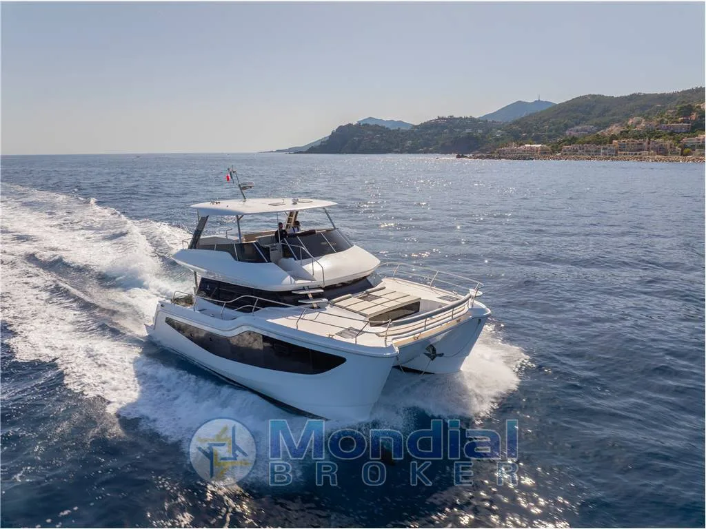 Aquila 46 Yacht used - photo 1