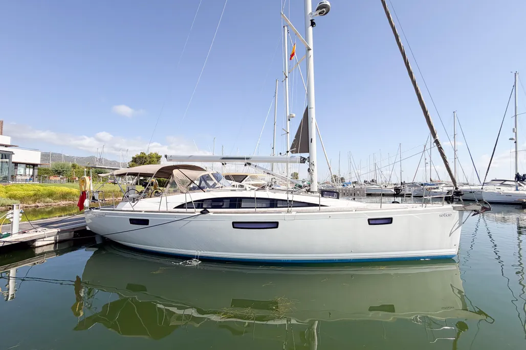 Bavaria Yachts Vision 42 used - photo 1
