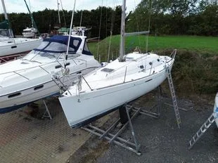 Beneteau First 31.7 used - photo 1
