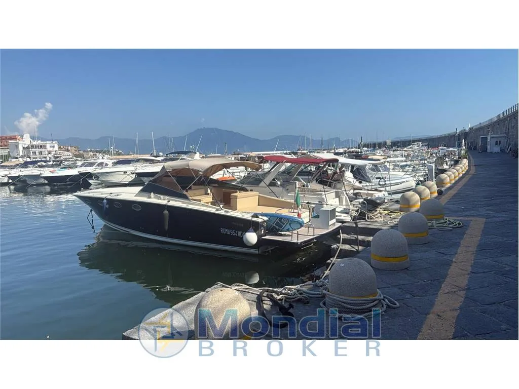 Tornado 38 Flush Deck usato - foto 1