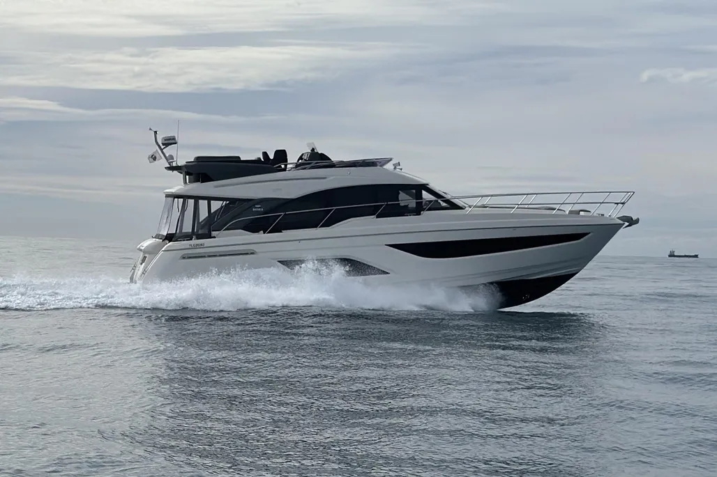 Bavaria Yachts R55 Flybridge gebraucht - Foto 1