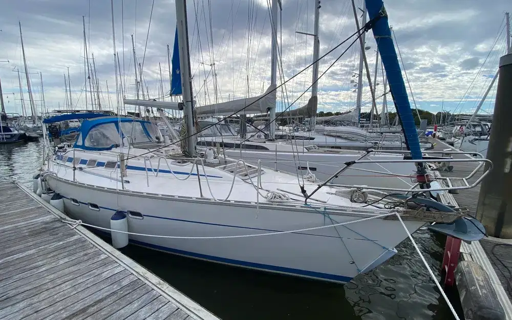 Bavaria Yachts 390 LAGOON used - photo 1
