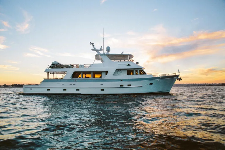 Outer Reef Yachts 880 Cockpit Motoryacht