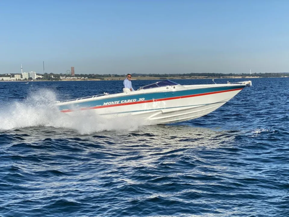Monte Carlo Offshorer 30‘ used - photo 1