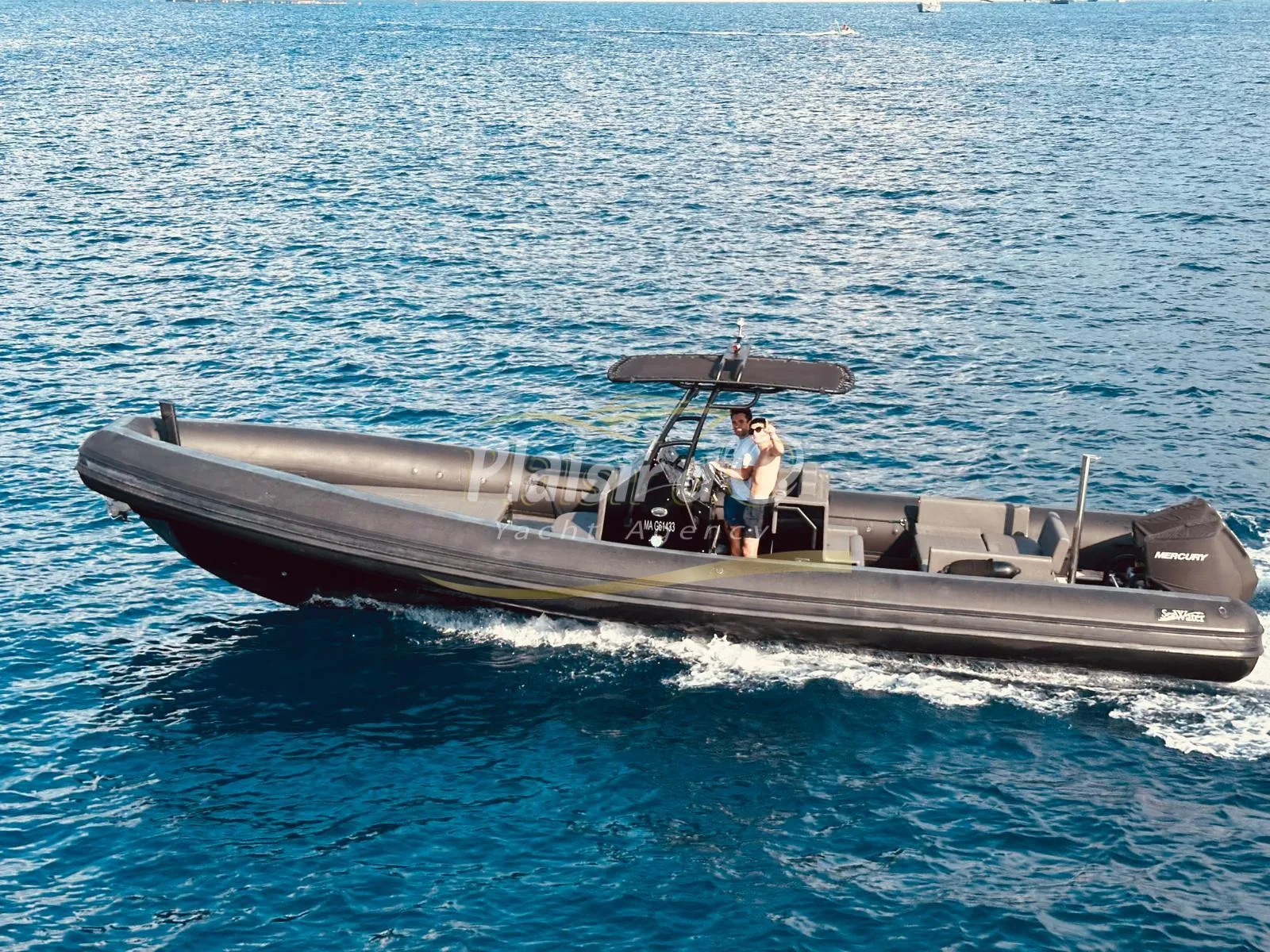 Seawater Phantom 300 used - photo 1