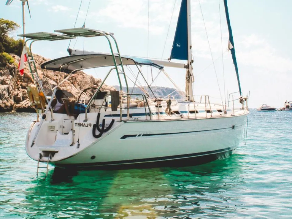 Bavaria Yachts 42 used - photo 1