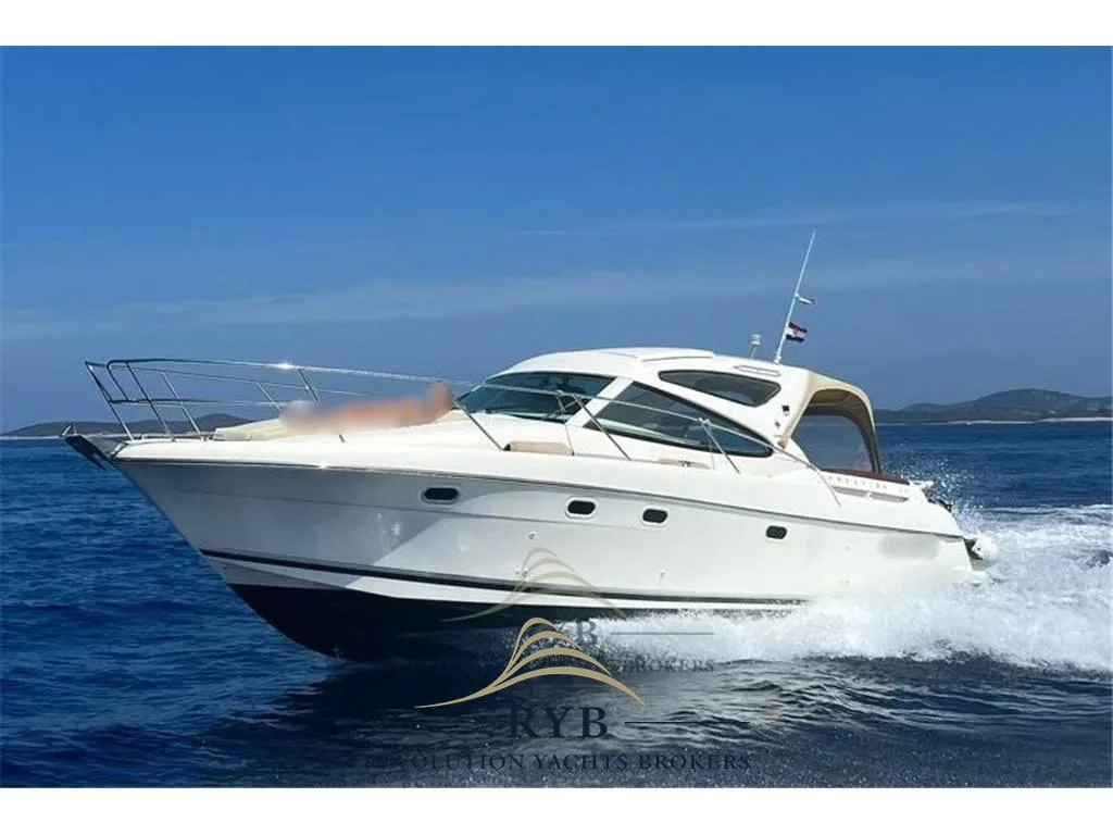 Jeanneau PRESTIGE 34 HT used - photo 1