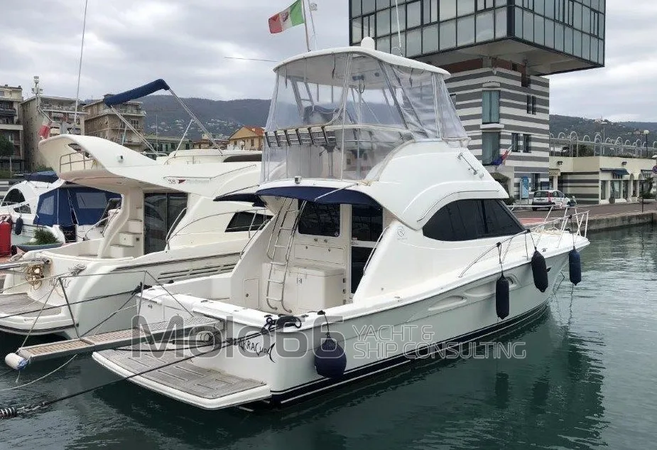 Riviera Marine 37 Flybridge used - photo 1