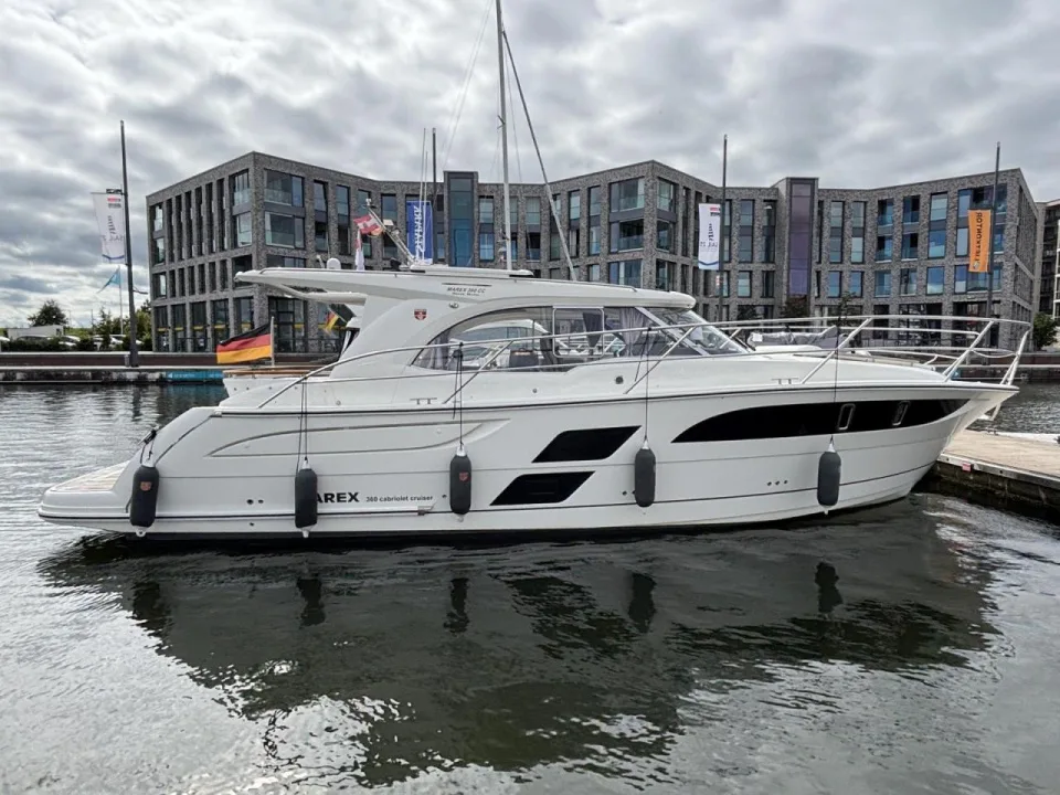 Marex 360 Cabriolet Cruiser d'occasion - photo 1