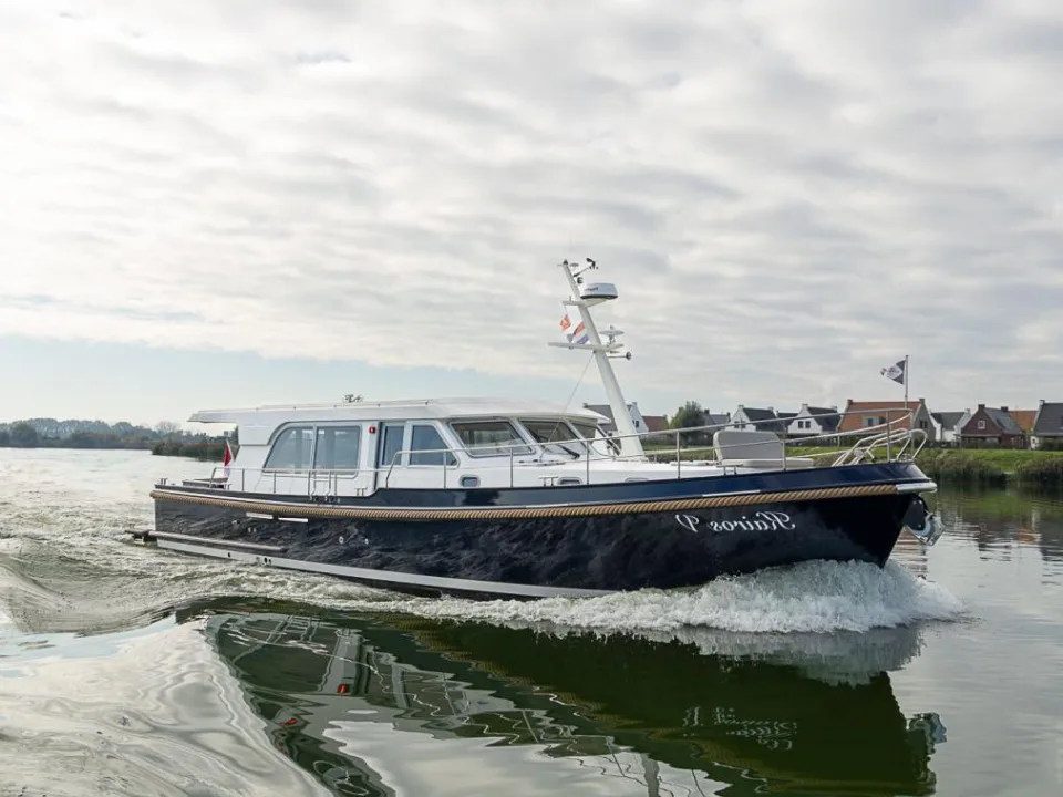 Linssen Grand Sturdy 500 Sedan used - photo 1