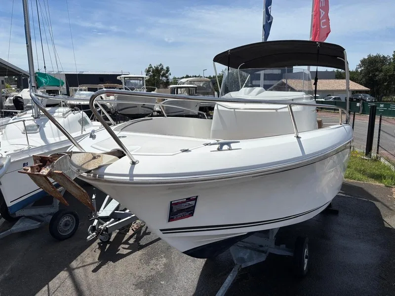Jeanneau CAP CAMARAT 7.5 CC gebraucht - Foto 1