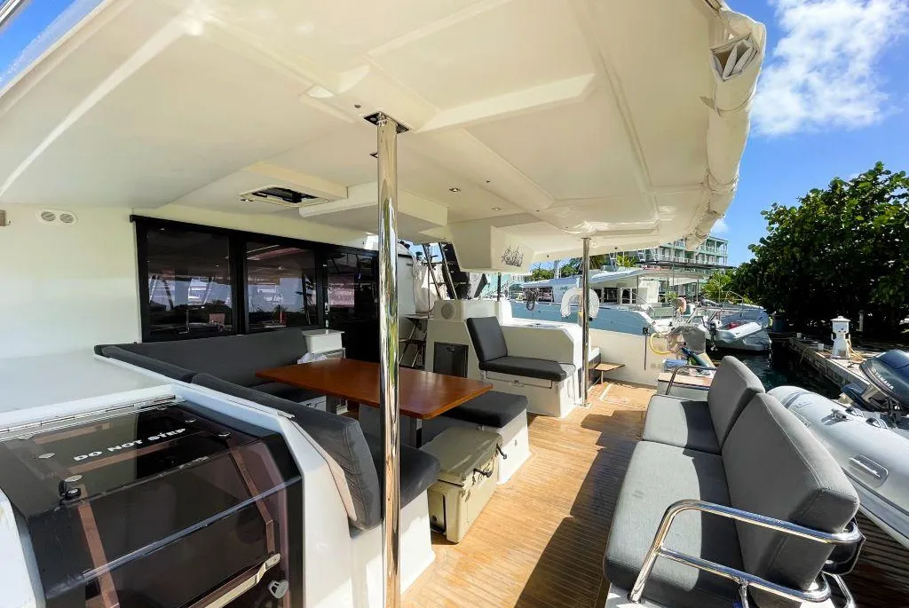 Fountaine Pajot Saona 47 used - photo 1
