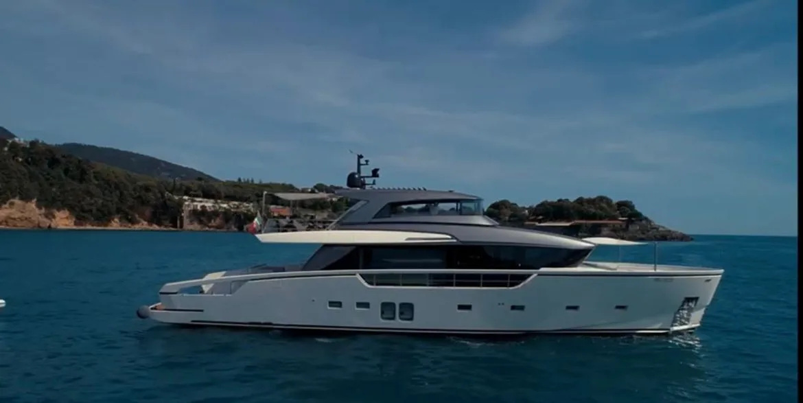 Sanlorenzo SX 88 used - photo 1
