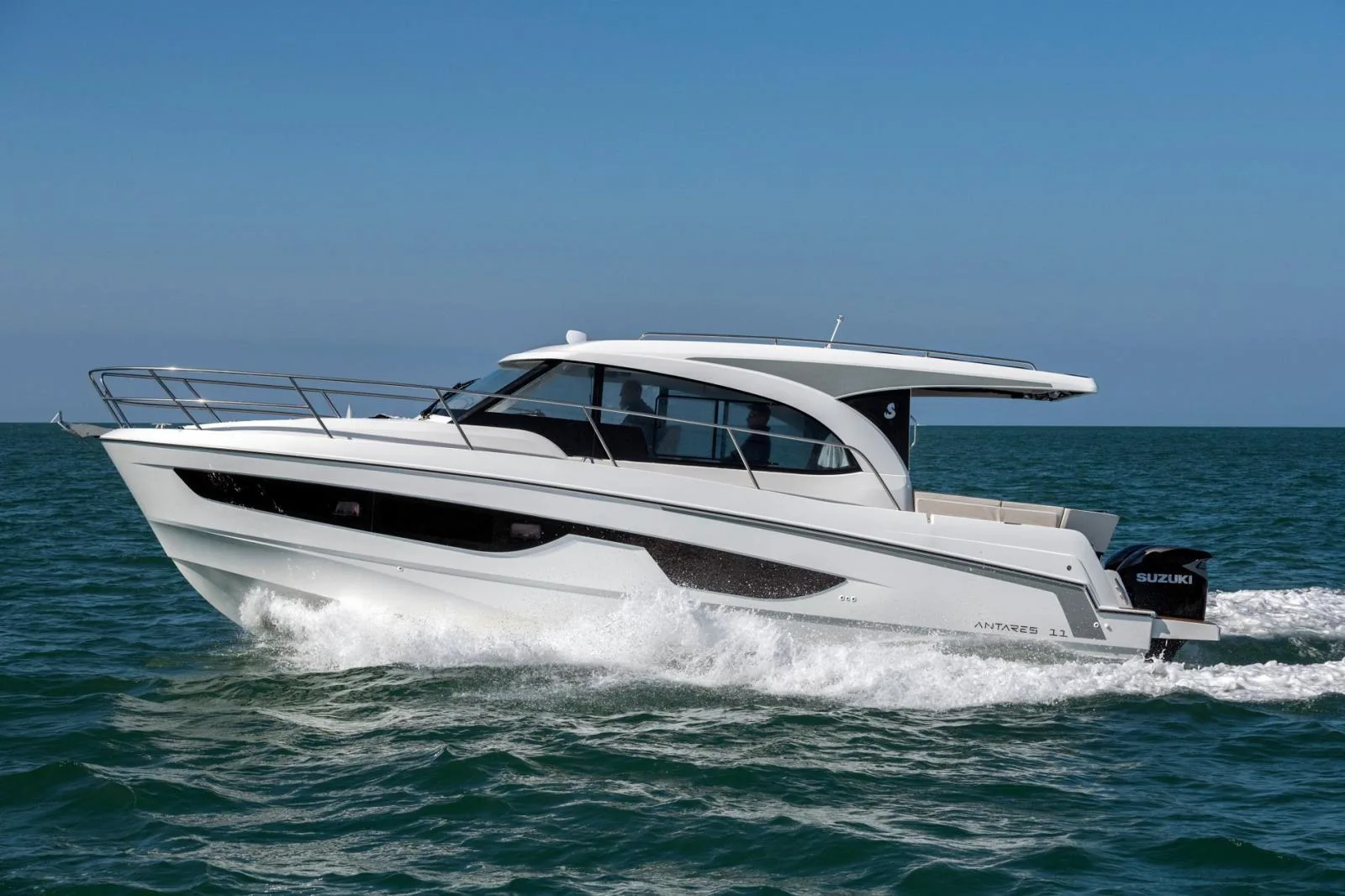Beneteau Antares 11 ob d'occasion - photo 1