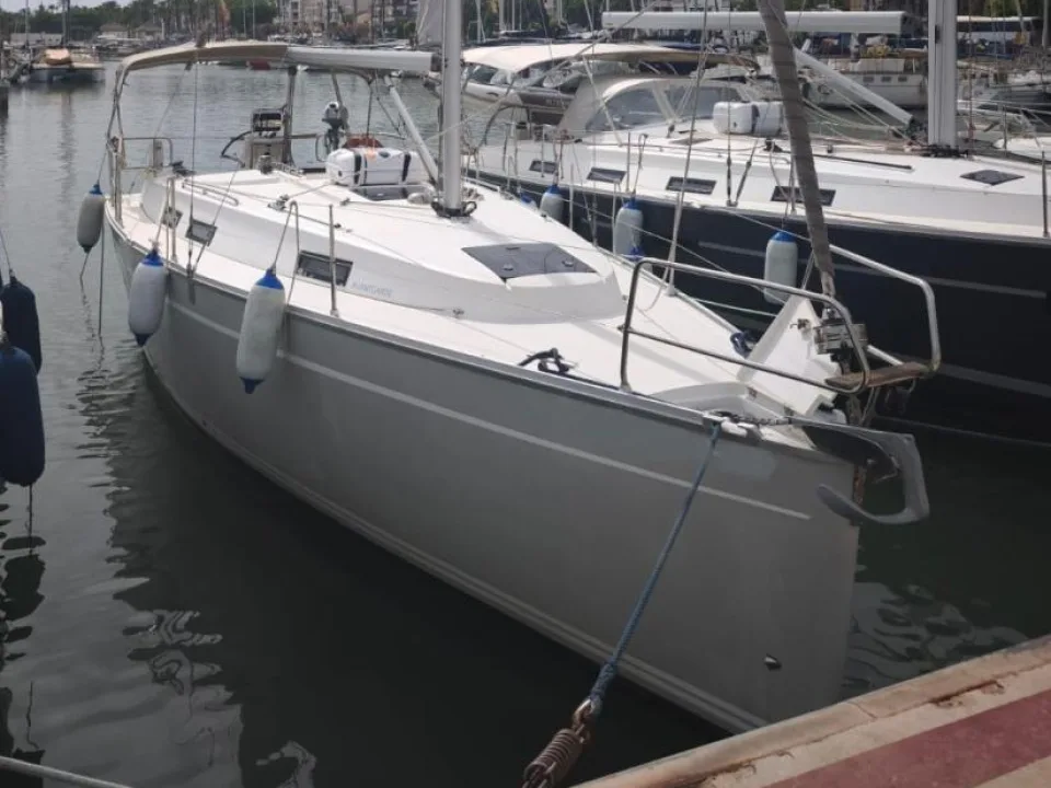 Bavaria Yachts 32 Cruiser used - photo 1