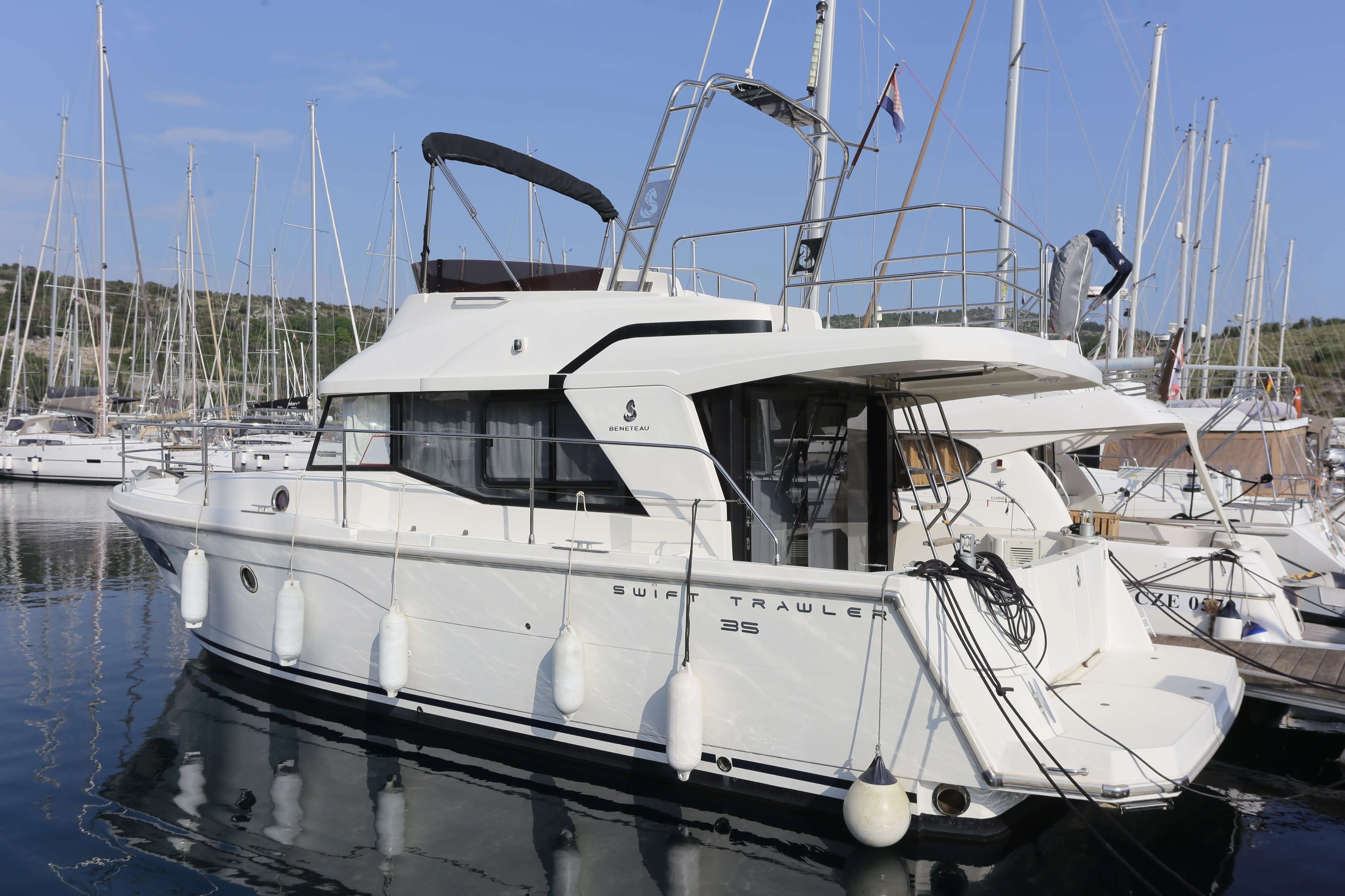 Beneteau SWIFT TRAWLER 35 usato - foto 1