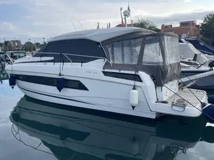 Jeanneau NC 33 gebraucht - Foto 1