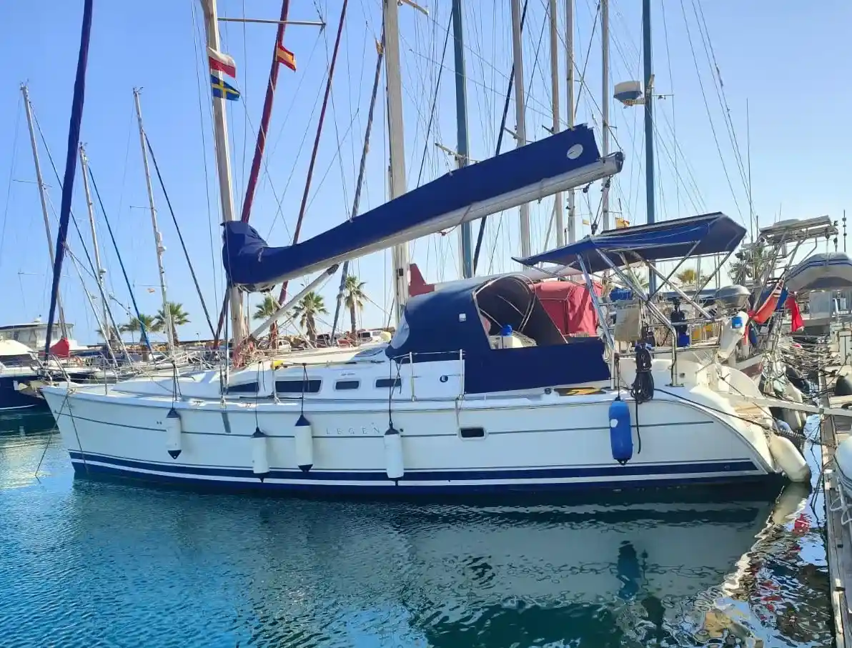 Hunter 44 AC used - photo 1
