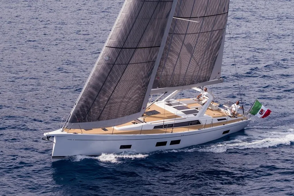 Grand Soleil 52 LC used - photo 1