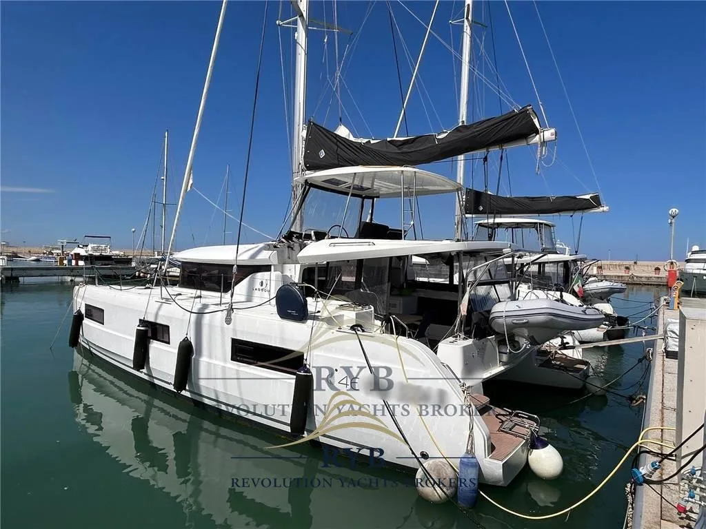Lagoon 46 used - photo 1