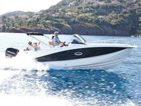 Quicksilver ACTIV 755 SUNDECK used - photo 1