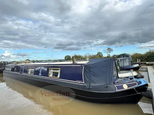 Windy Miller, 60ft Cruiser stern narrowboat, 2004. used - photo 1