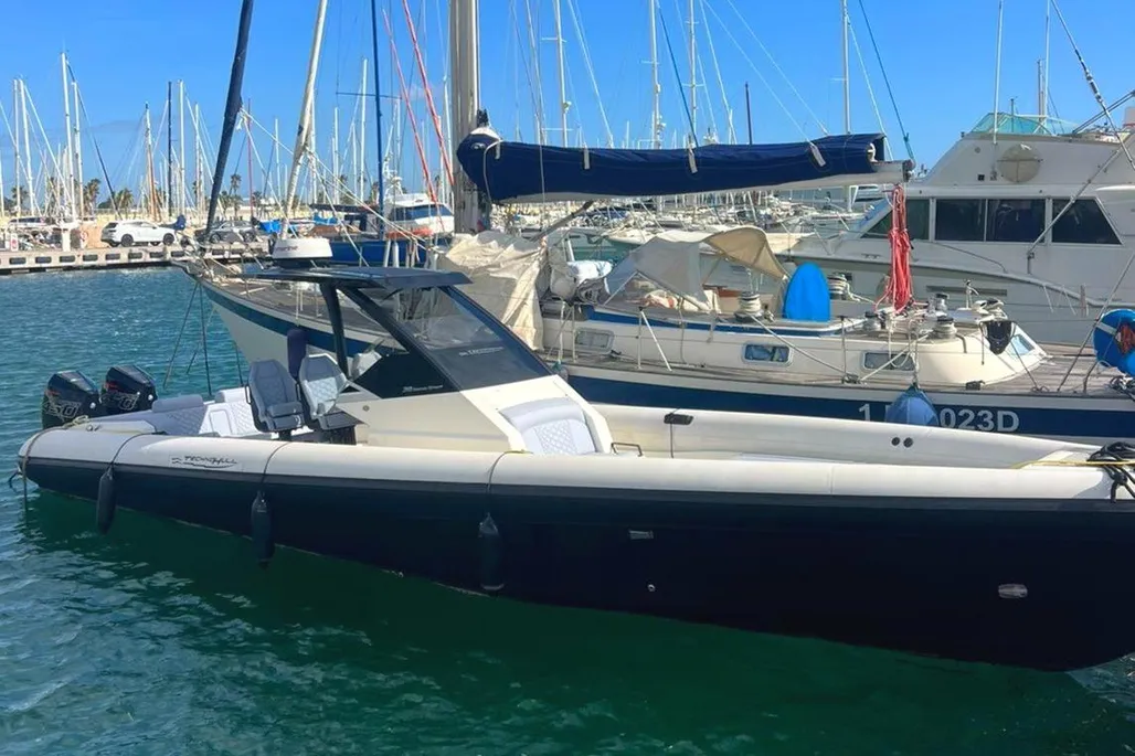 Technohull 38 Grand Sport usato - foto 1