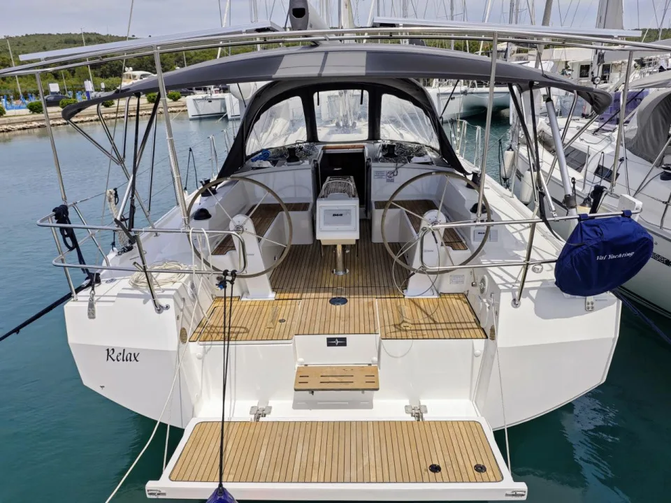 Bavaria Yachts C42 used - photo 1