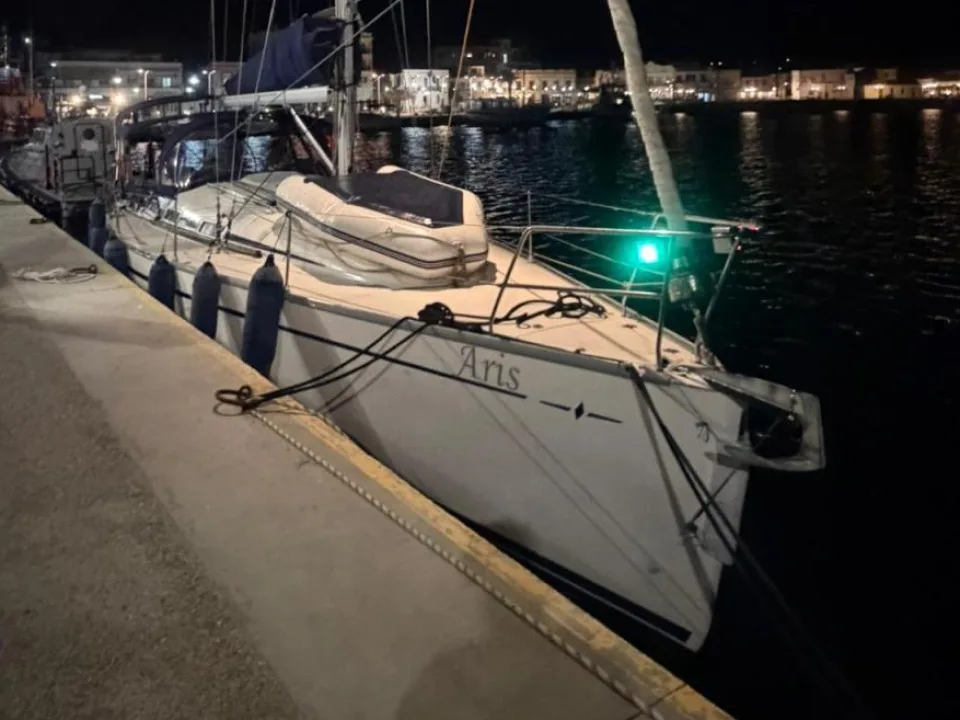 Bavaria Yachts Match 42 used - photo 1