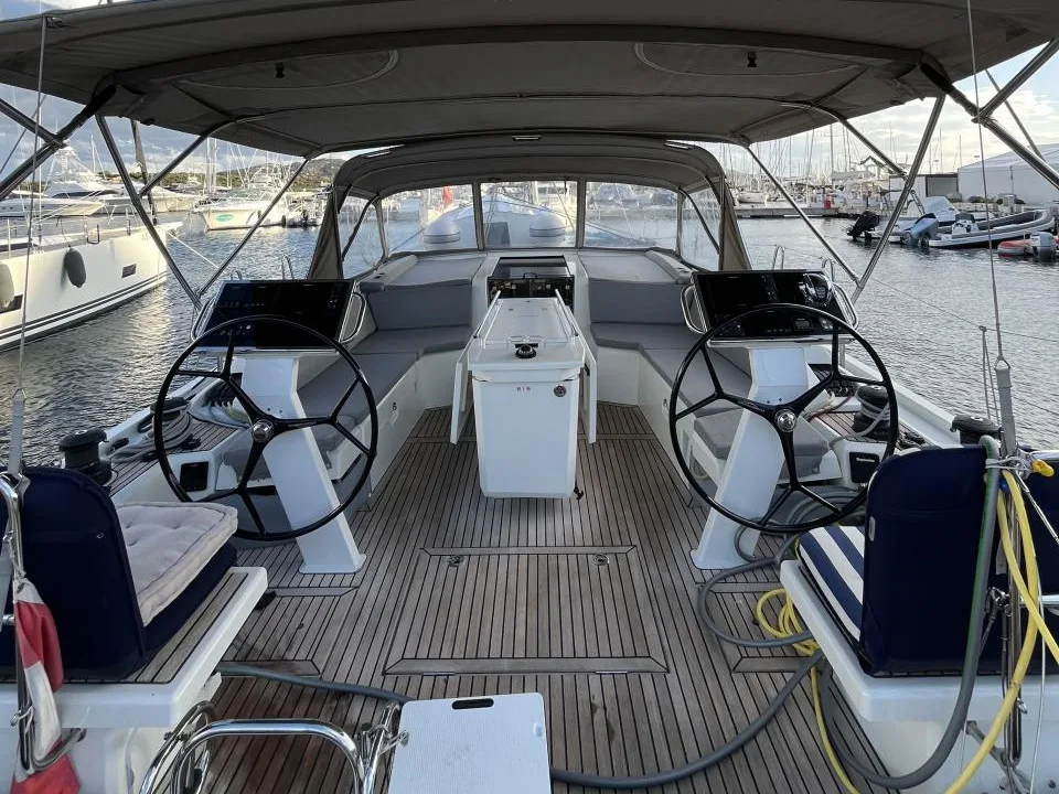 Beneteau Oceanis 46.1 used - photo 1