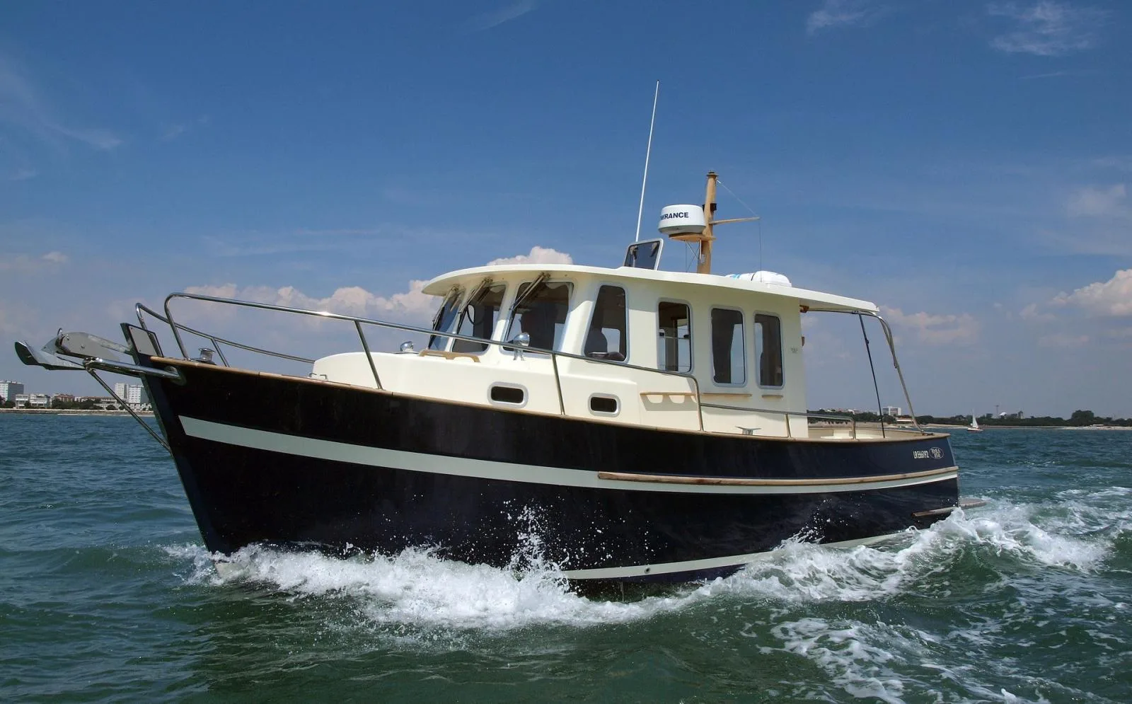 Rhéa Marine 850 timonier d'occasion - photo 1