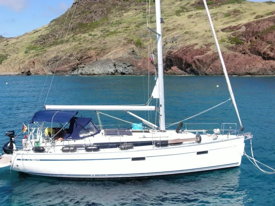 Bavaria Yachts Cruiser 37 used - photo 1