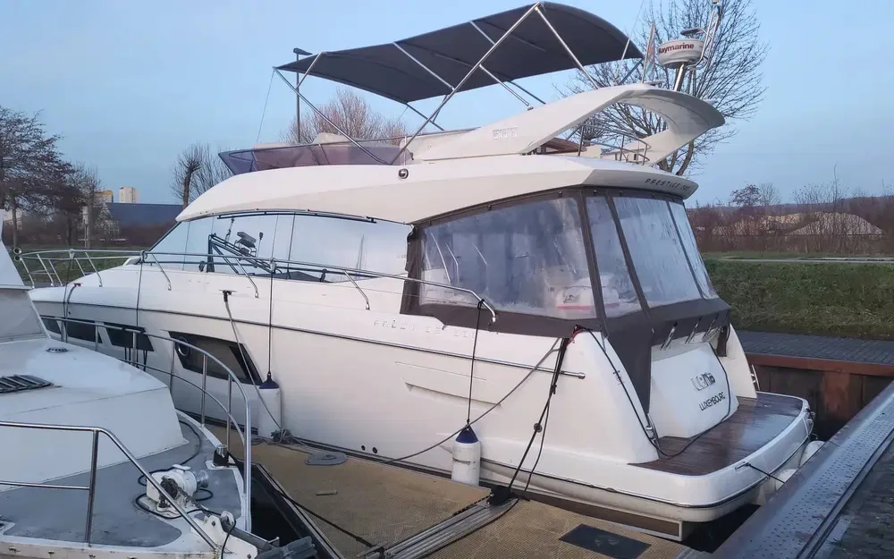 Prestige Jeanneau Prestige 500 Fly used - photo 1